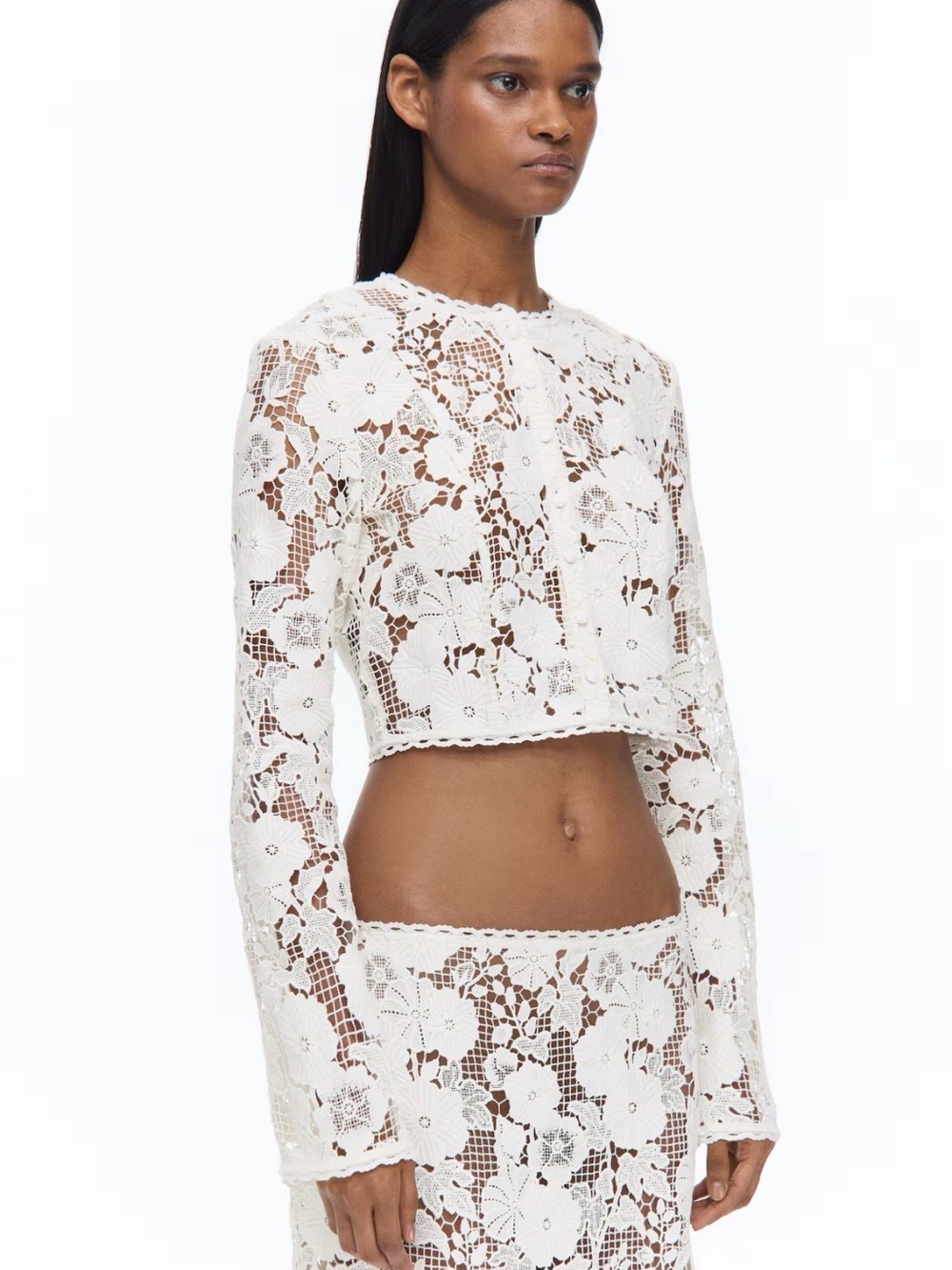 NWT NEVER WORN Sold out LIVIA NUNES H&M
BOW-FRONT LACE TOP (full set available)
